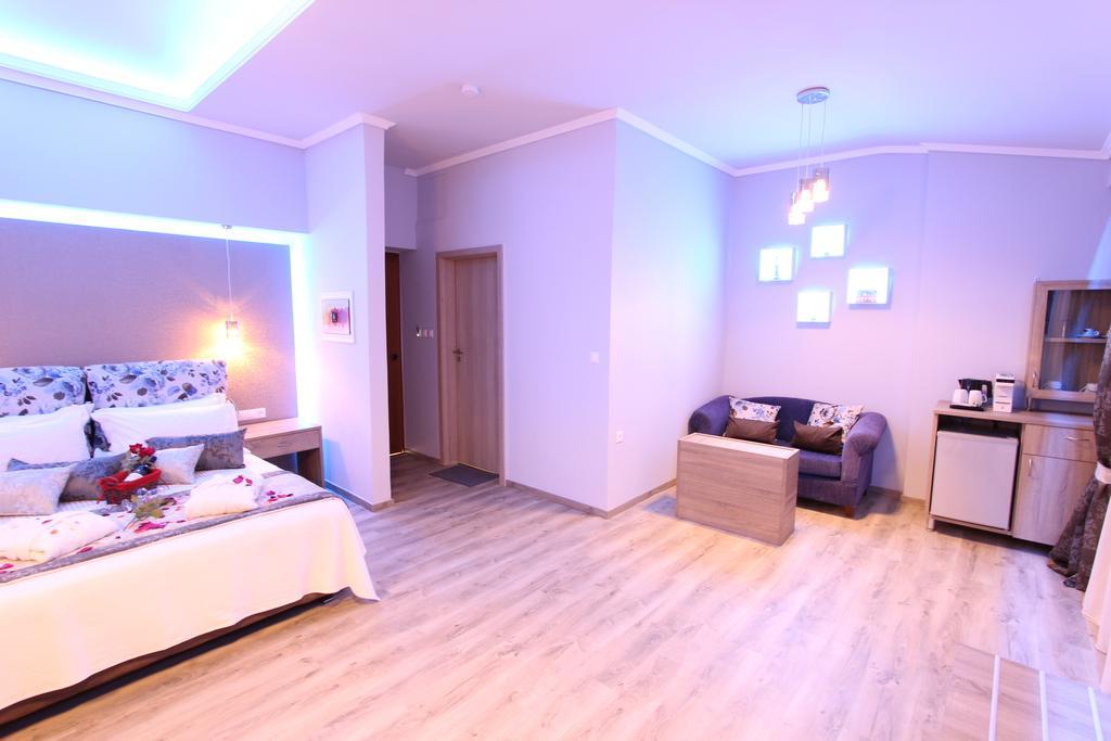 Hotel Mallas Nea Kallikrateia エクステリア 写真