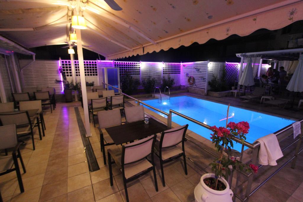 Hotel Mallas Nea Kallikrateia エクステリア 写真