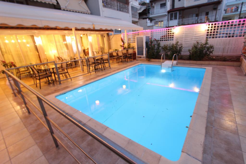 Hotel Mallas Nea Kallikrateia エクステリア 写真